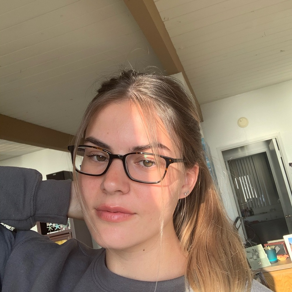 Meet your Posher, Megan